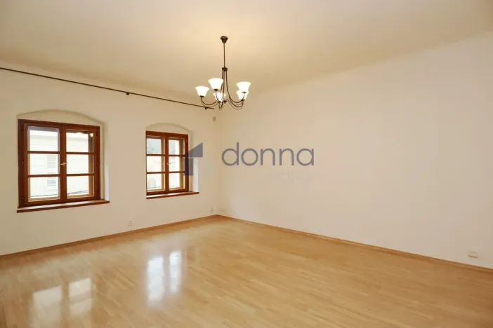 Pronájem bytu 2+1, Praha, Úvoz, 75 m2