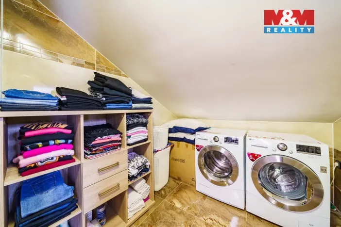 Prodej rodinného domu, Cheb, Dukelská, 140 m2