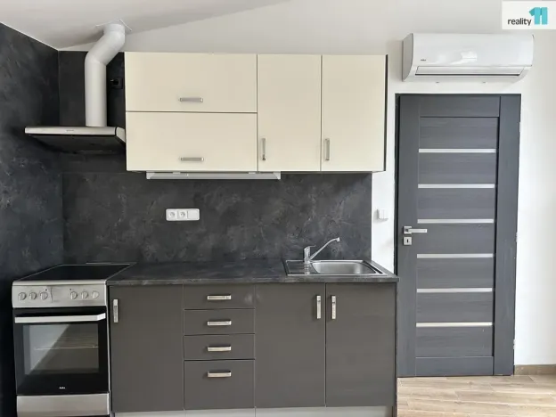 Prodej rodinného domu, Praha - Michle, Michelská, 34 m2