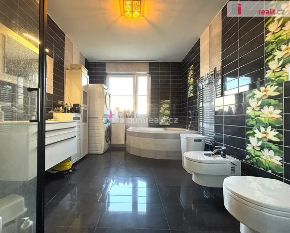 Pronájem bytu 3+1, Sokolov, Atletická, 88 m2