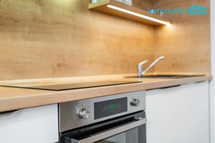 Pronájem bytu 2+1, Mladá Boleslav, náměstí Míru, 73 m2