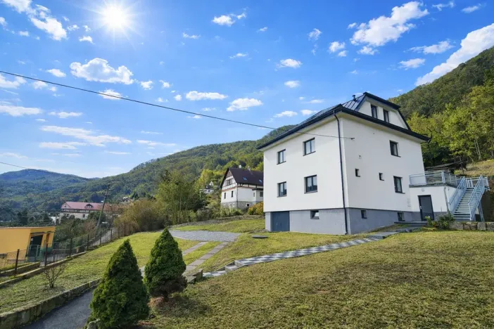 Prodej rodinného domu, Ústí nad Labem, Ve Stráni, 272 m2