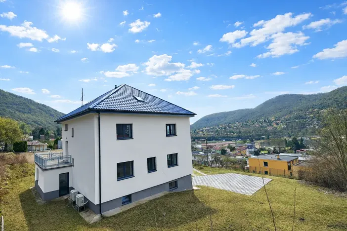 Prodej rodinného domu, Ústí nad Labem, Ve Stráni, 272 m2