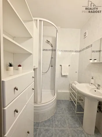 Pronájem bytu 2+kk, Brno, Moldavská, 46 m2