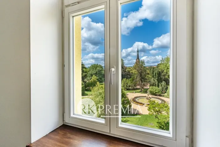 Pronájem bytu 3+1, Teplice, U Hadích lázní, 115 m2