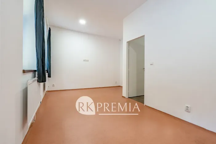 Pronájem bytu 3+1, Teplice, U Hadích lázní, 115 m2