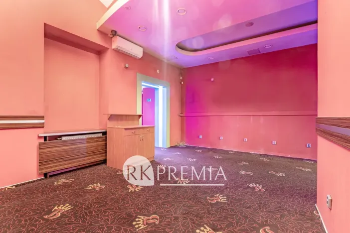 Pronájem obchodního prostoru, Teplice, Školní, 130 m2