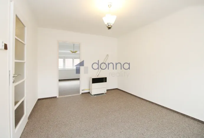 Pronájem bytu 2+kk, Praha, Na Farkáně III, 45 m2