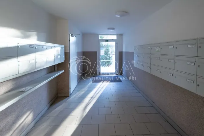 Pronájem bytu 3+1, Praha - Prosek, Jablonecká, 68 m2