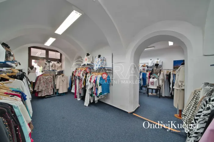 Prodej činžovního domu, Trutnov - Vnitřní Město, Krakonošovo náměstí, 857 m2