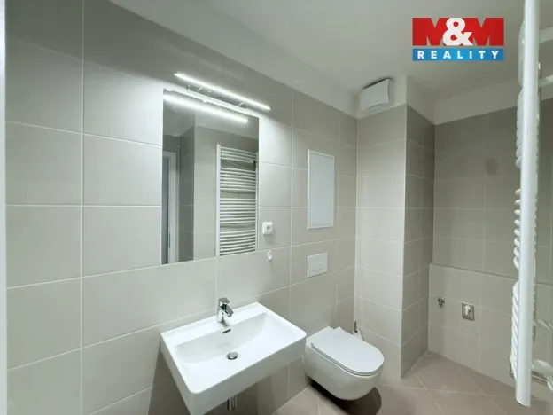 Pronájem bytu 2+kk, Praha - Prosek, Čakovická, 55 m2