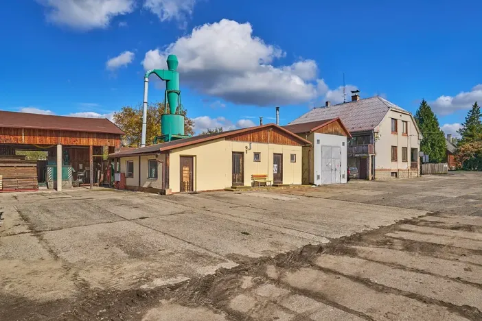 Prodej výrobních prostor, Seletice, 19535 m2