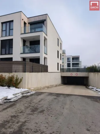 Pronájem garáže, Olomouc, Milana Ticháka, 17 m2