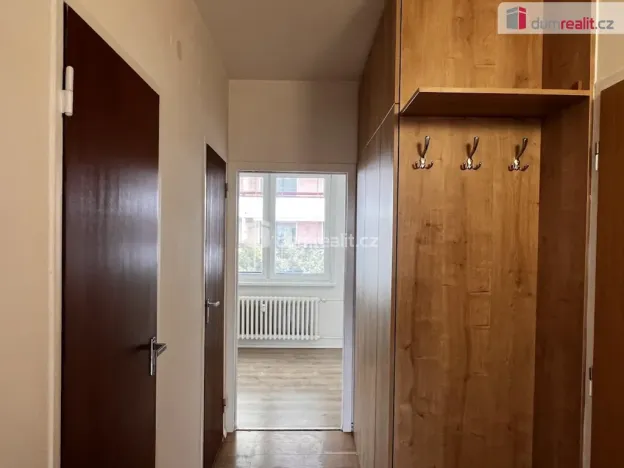 Pronájem bytu 2+kk, Zlín, U Trojáku, 36 m2