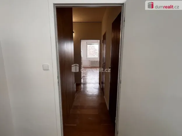 Pronájem bytu 2+kk, Zlín, U Trojáku, 36 m2