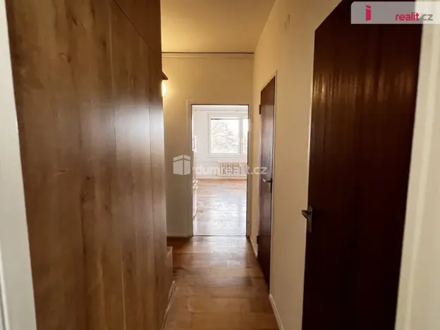 Pronájem bytu 2+kk, Zlín, U Trojáku, 36 m2