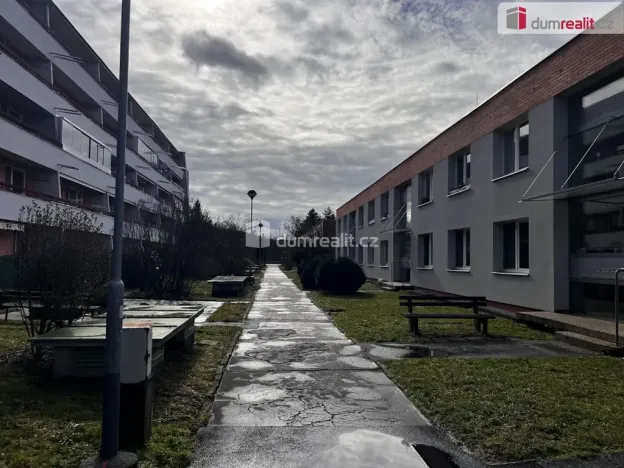 Pronájem bytu 2+kk, Zlín, U Trojáku, 36 m2