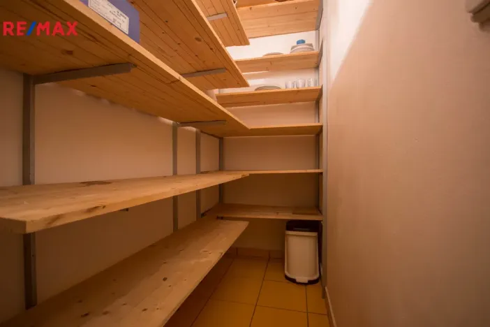 Prodej bytu 2+1, Hradec Králové - Třebeš, Hradecká, 46 m2