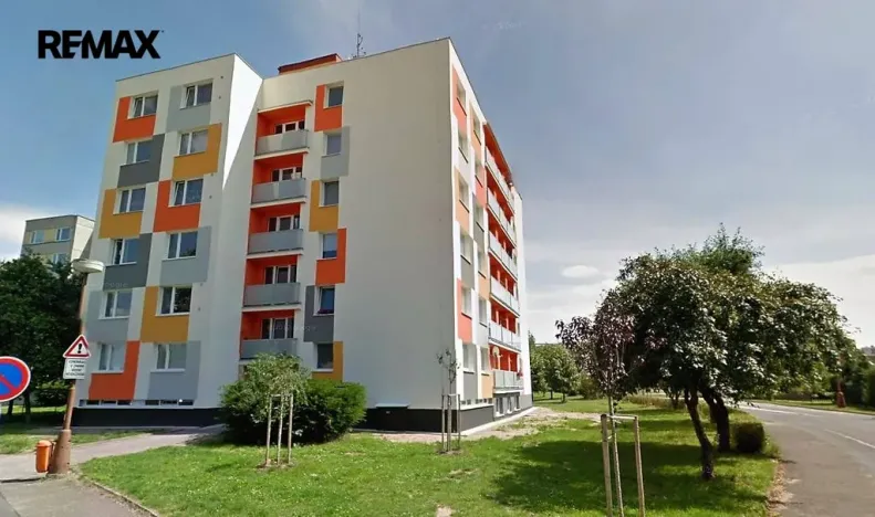 Prodej bytu 2+1, Hradec Králové - Třebeš, Hradecká, 46 m2