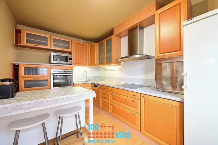 Pronájem bytu 2+1, Praha - Vysočany, Nepilova, 64 m2