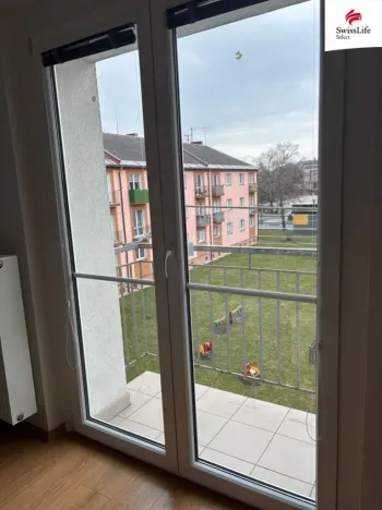 Pronájem bytu 2+kk, Ostrov, Šafaříkova, 51 m2