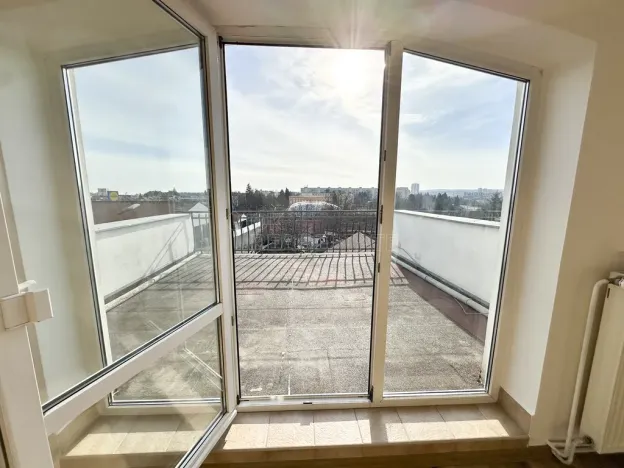 Pronájem bytu 2+kk, Brno, Okružní, 42 m2