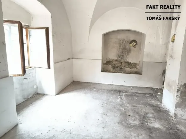 Pronájem obchodního prostoru, Býčkovice, 100 m2