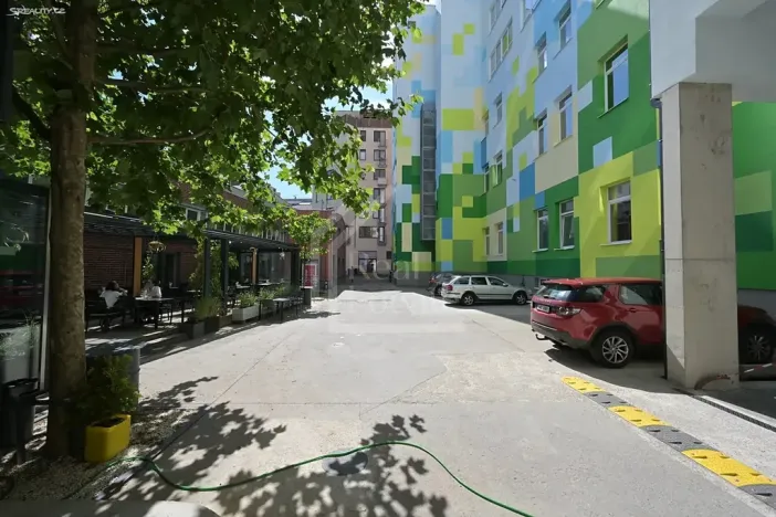 Pronájem kanceláře, Praha - Libeň, Lihovarská, 368 m2