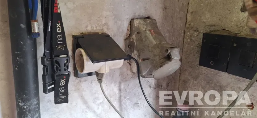 Prodej garáže, Česká Kamenice, Palackého, 20 m2