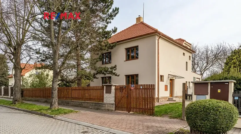 Prodej rodinného domu, Praha - Běchovice, Na Korunce, 235 m2
