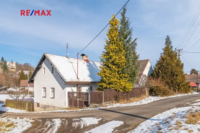 Prodej rodinného domu, Oselce, 168 m2