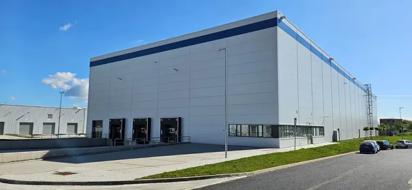 Pronájem skladu, Lovosice, Průmyslová, 3300 m2