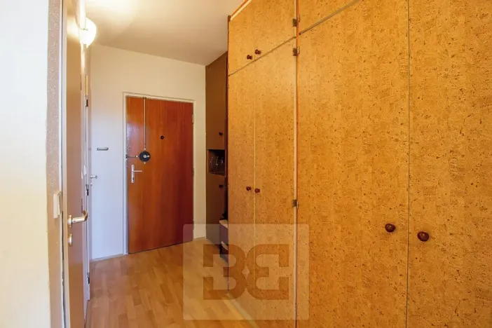 Pronájem bytu 2+kk, Praha - Kobylisy, Kyselova, 45 m2
