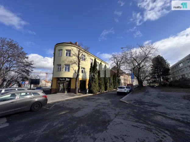 Pronájem bytu 1+1, Praha - Michle, Vokáčova, 47 m2