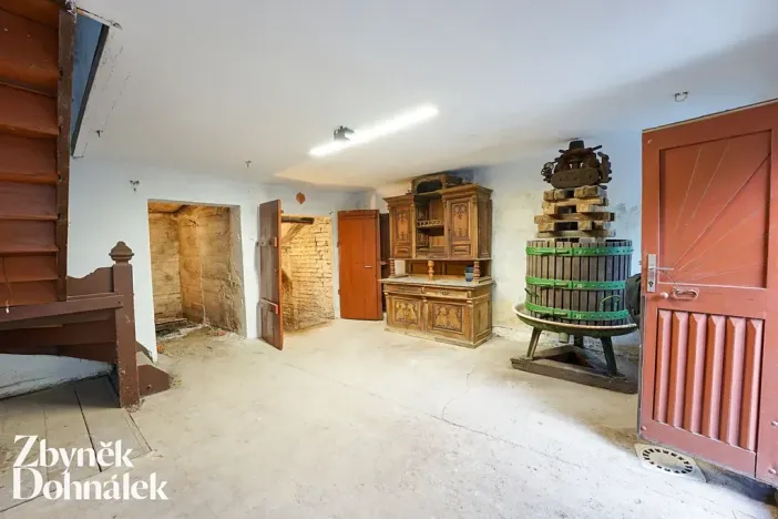 Prodej vinného sklepa, Hovorany, 69 m2
