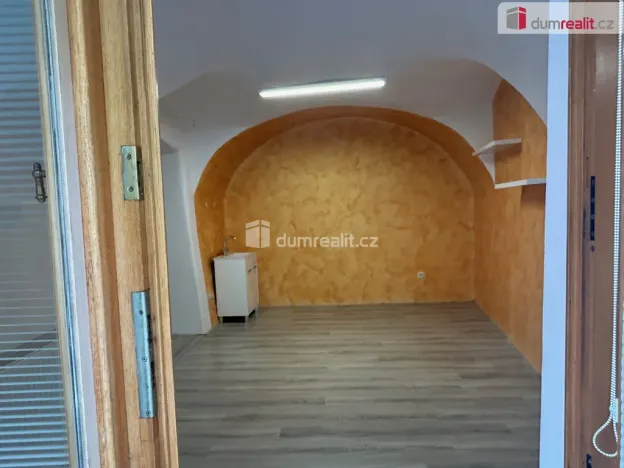 Pronájem kanceláře, Kolín - Kolín I, Karlova, 16 m2