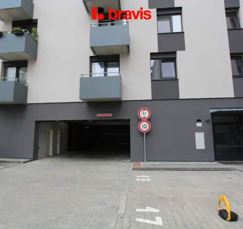 Pronájem garáže, Brno, Reissigova, 15 m2