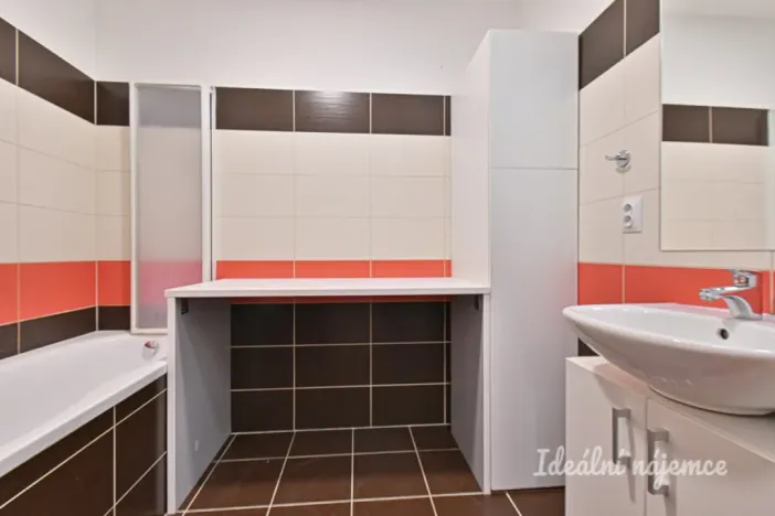 Pronájem bytu 2+kk, Rajhrad, Klášterní Dvůr, 53 m2
