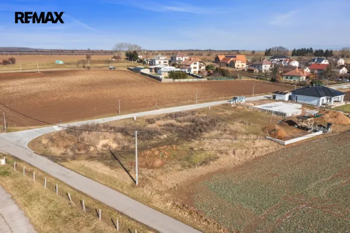 Prodej pozemku pro bydlení, Hvozdnice, 839 m2