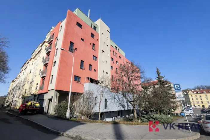 Pronájem bytu 2+kk, Praha - Košíře, Pod Klamovkou, 48 m2