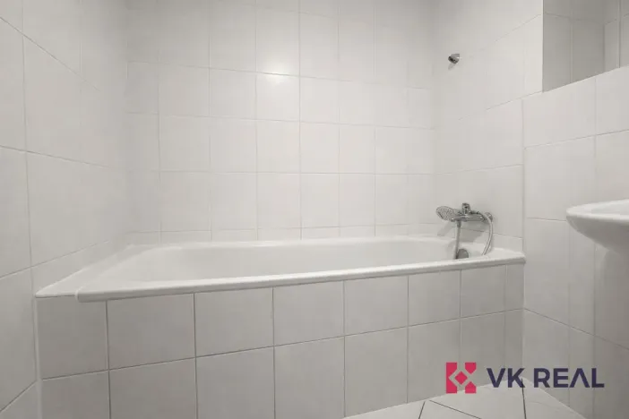 Pronájem bytu 2+kk, Praha - Košíře, Pod Klamovkou, 48 m2