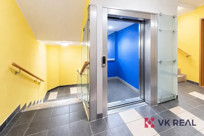 Pronájem bytu 2+kk, Praha - Košíře, Pod Klamovkou, 48 m2