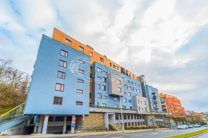 Prodej bytu 1+kk, Praha - Podolí, Jeremenkova, 35 m2