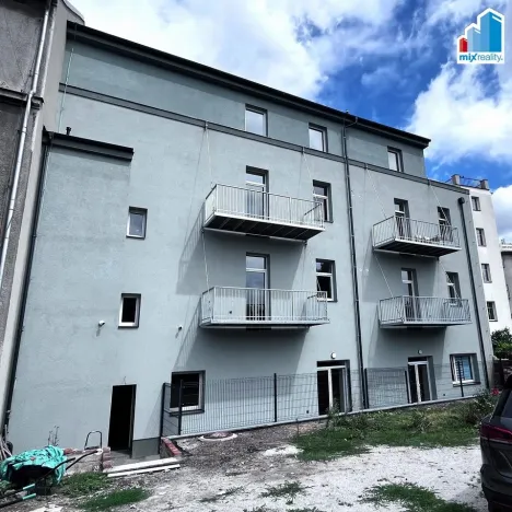 Pronájem bytu 1+kk, Plzeň - Jižní Předměstí, náměstí T. G. Masaryka, 30 m2