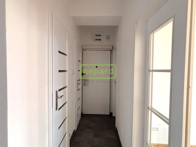 Pronájem bytu 3+kk, Praha, Na Šutce, 51 m2