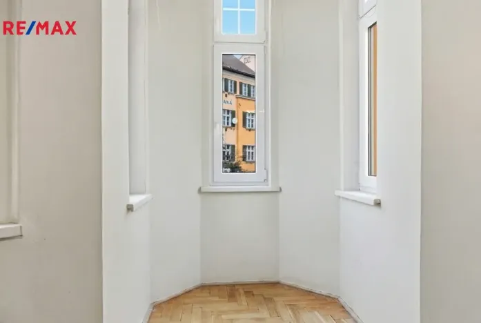 Prodej bytu 2+1, Mariánské Lázně, Hlavní třída, 56 m2