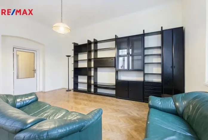 Prodej bytu 2+1, Mariánské Lázně, Hlavní třída, 56 m2