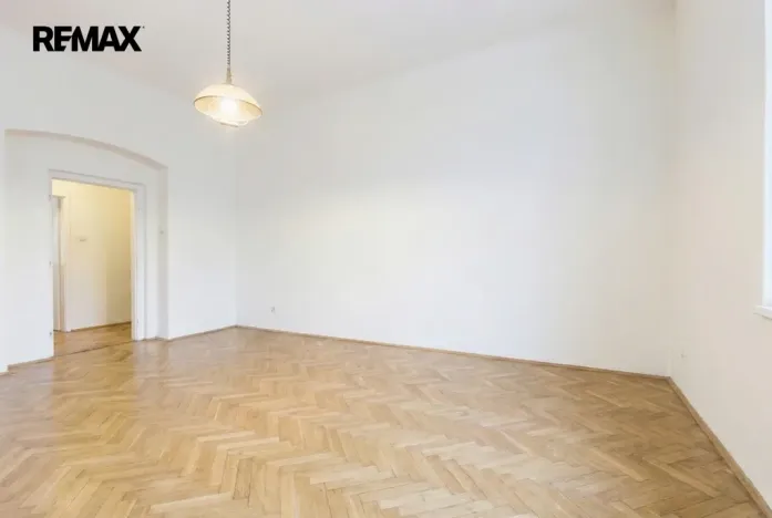 Prodej bytu 2+1, Mariánské Lázně, Hlavní třída, 56 m2