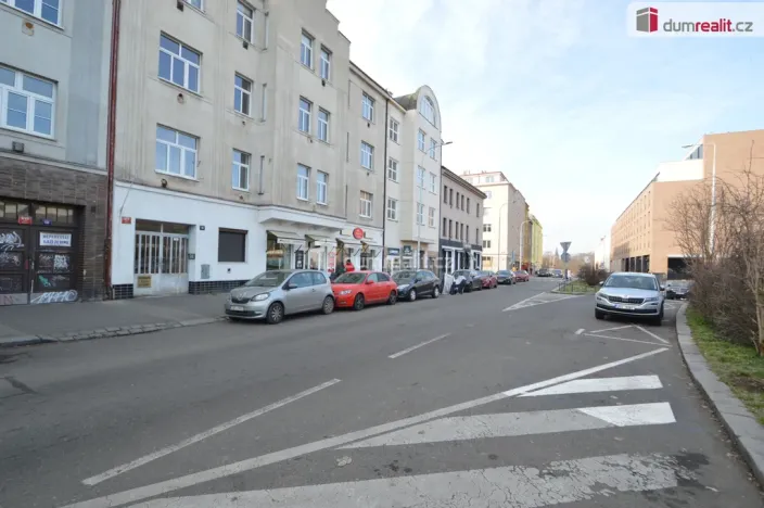 Pronájem bytu 1+kk, Praha - Nusle, Na Pankráci, 25 m2