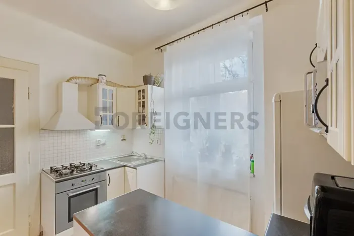 Prodej bytu 2+kk, Praha, 5. května, 51 m2